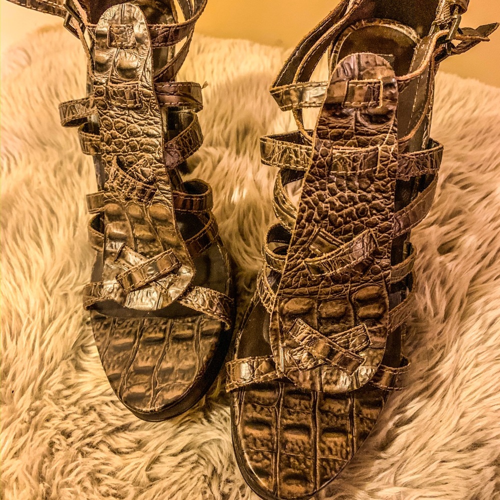Steven by Steve Madden “Senter” crocodile sandal